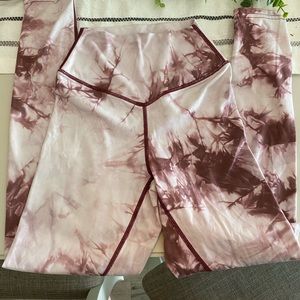 Balance athletica- Aura tie dye legging